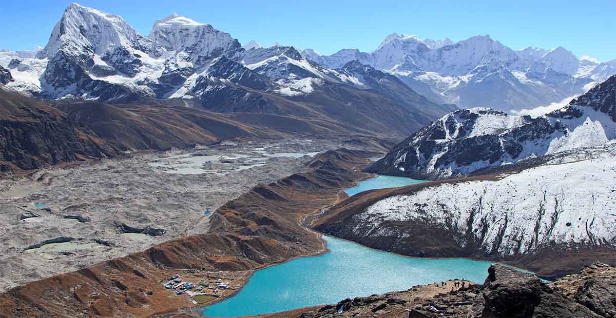 gokyo mountain summit
